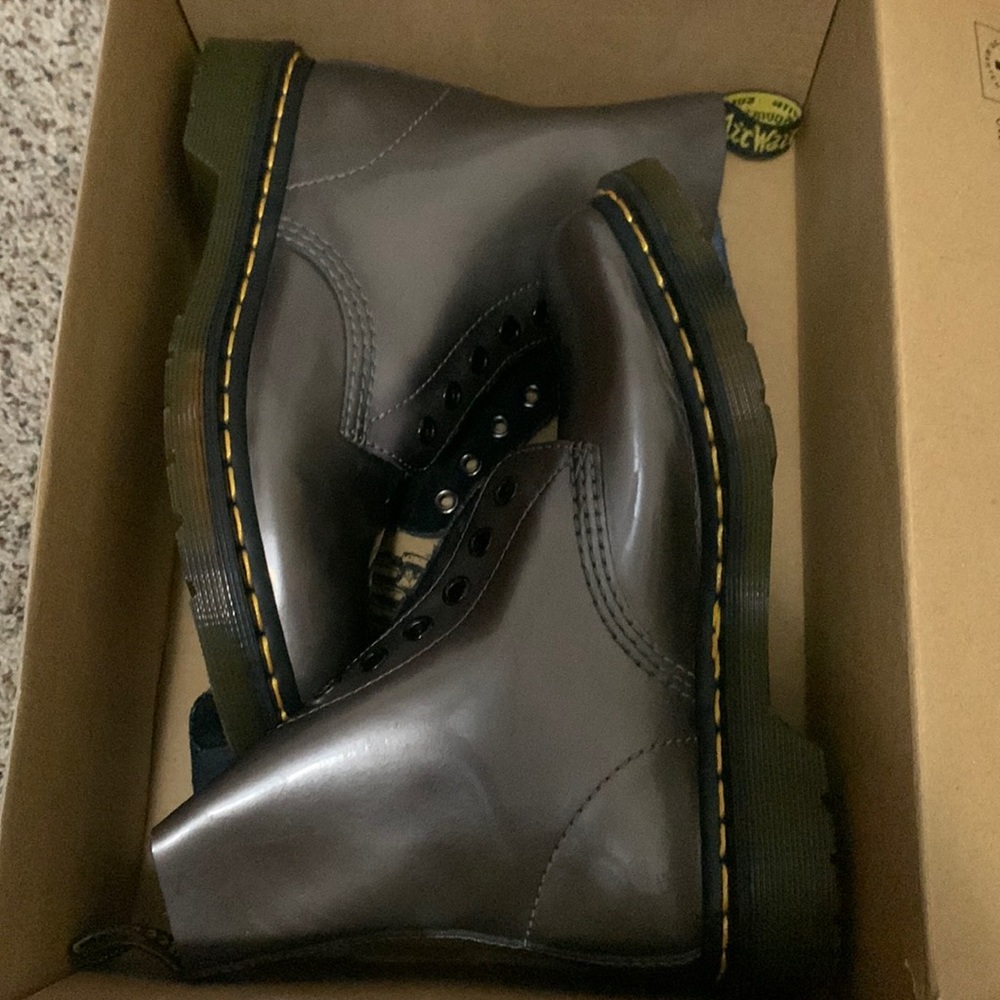 Dr Marten Pascal Pewter Boots